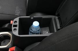   2017款Jeep自由侠 180TS 自动四驱越能敞篷版