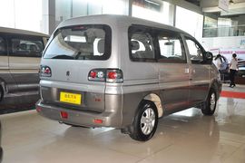   2013款东风风行菱智1.6L CM3舒适型