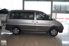   2013款东风风行菱智1.6L CM3舒适型