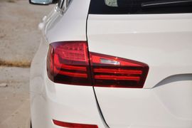 2014款宝马5系旅行车520i 旅行版