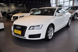   2013款奥迪A7 30 FSI标准型