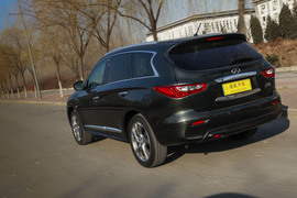   主打舒适的7座SUV 试英菲尼迪JX35全能版