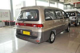   2014款东风风行菱智M5 Q3 2.0L 7座短轴豪华型
