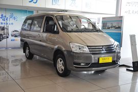   2014款东风风行菱智M5 Q3 2.0L 7座短轴豪华型