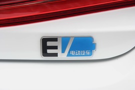 2017款比亚迪秦EV300 精英型