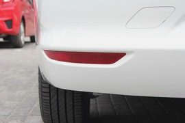 2017款比亚迪秦EV300 精英型