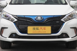 2017款比亚迪秦EV300 精英型