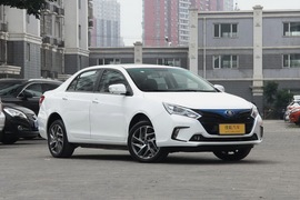 2017款比亚迪秦EV300 精英型