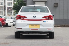 2017款比亚迪秦EV300 精英型