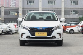 2017款比亚迪秦EV300 精英型