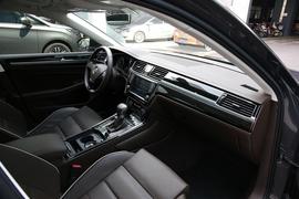 2018款大众辉昂 380TSI 两驱豪华版
