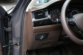 2018款大众辉昂 380TSI 两驱豪华版