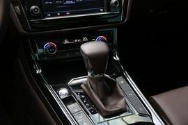 2018款大众辉昂 380TSI 两驱豪华版