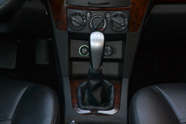   2014款野马F12 1.5L MT