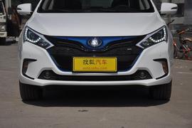 2017款比亚迪秦 EV300 尊享型