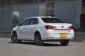 2017款比亚迪秦 EV300 尊享型