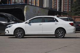2017款比亚迪秦 EV300 尊享型