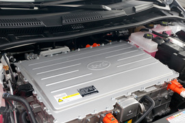2018款比亚迪秦EV450 智联尊尚型