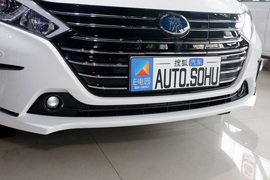 2018款比亚迪秦EV450 智联尊尚型