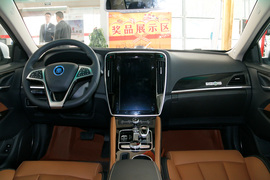 2018款 比亚迪 秦EV450 智联尊尚型