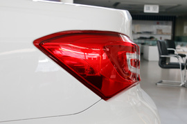 2018款 比亚迪 秦EV450 智联尊尚型