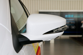 2018款 比亚迪 秦EV450 智联尊尚型