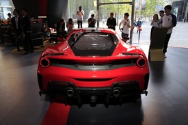   2019款法拉利488 PISTA