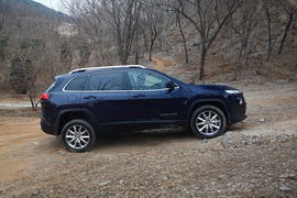   2014款Jeep自由光试驾