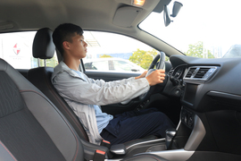   2018款雪铁龙C3-XR 230THP 自动先锋型