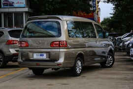   2018款东风风行 菱智 M5 1.6L 7座豪华型