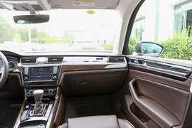 2018款大众辉昂 380TSI 两驱商务版 改款