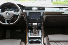 2018款大众辉昂 380TSI 两驱商务版 改款
