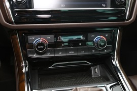 2018款大众辉昂 380TSI 两驱商务版 改款