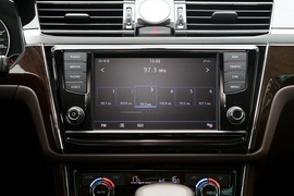 2018款大众辉昂 380TSI 两驱商务版 改款