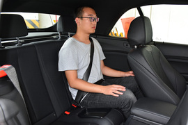   2019款宝马225i 敞篷轿跑车 运动设计套装