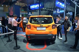 Jeep自由侠