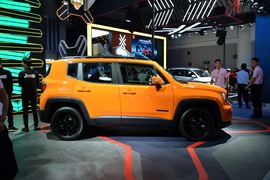   Jeep自由侠 成都车展实拍