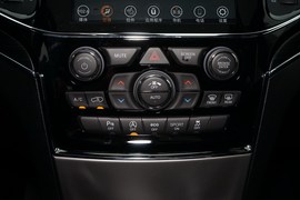   2020款Jeep大切诺基 3.0L 精英导航版
