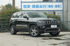   2020款Jeep大切诺基 3.0L 精英导航版