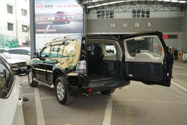   2020款三菱帕杰罗 3.0L 自动舒适版