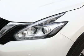   2021款 日产楼兰 2.5L XL 两驱智联豪华版
