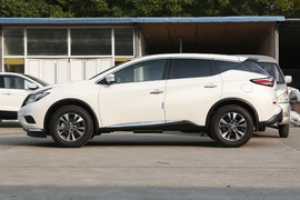   2021款 日产楼兰 2.5L XL 两驱智联豪华版