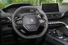  2020款东风标致4008 PHEV三擎豪华版
