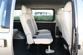   2021款 东风风行菱智 M5L 2.0L 手动基本型 7座