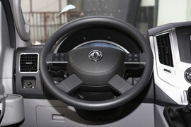   2020款 东风御风 V9 2.5T物流车长轴中顶7座国V ZD25