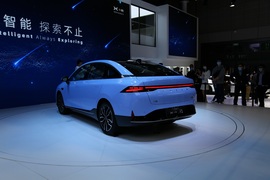   小鹏P5 上海车展实拍