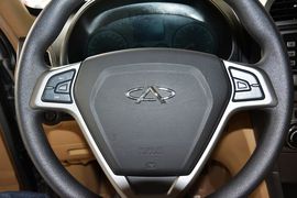   2013款奇瑞瑞虎精英版1.6L手动贺岁版DVVT