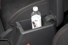   2021款荣威RX3 PRO 1.6LCVT 精英型