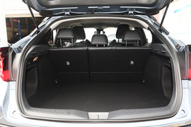   2021款丰田C-HR  2.0L CVT 豪华版
