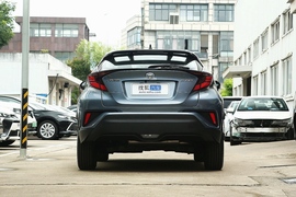   2021款丰田C-HR  2.0L CVT 豪华版